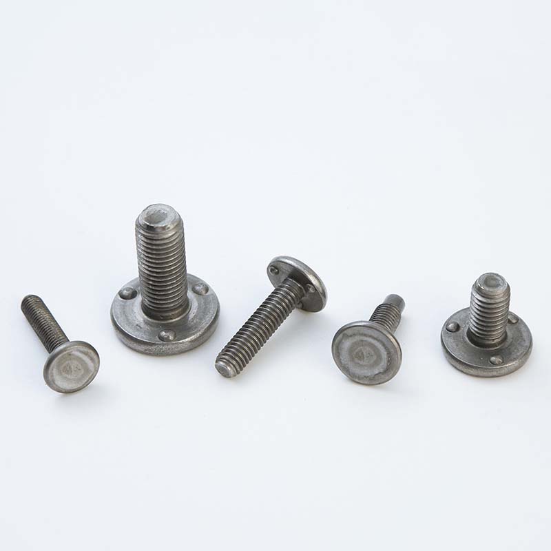 Přivařovací šrouby se spodní projekcí