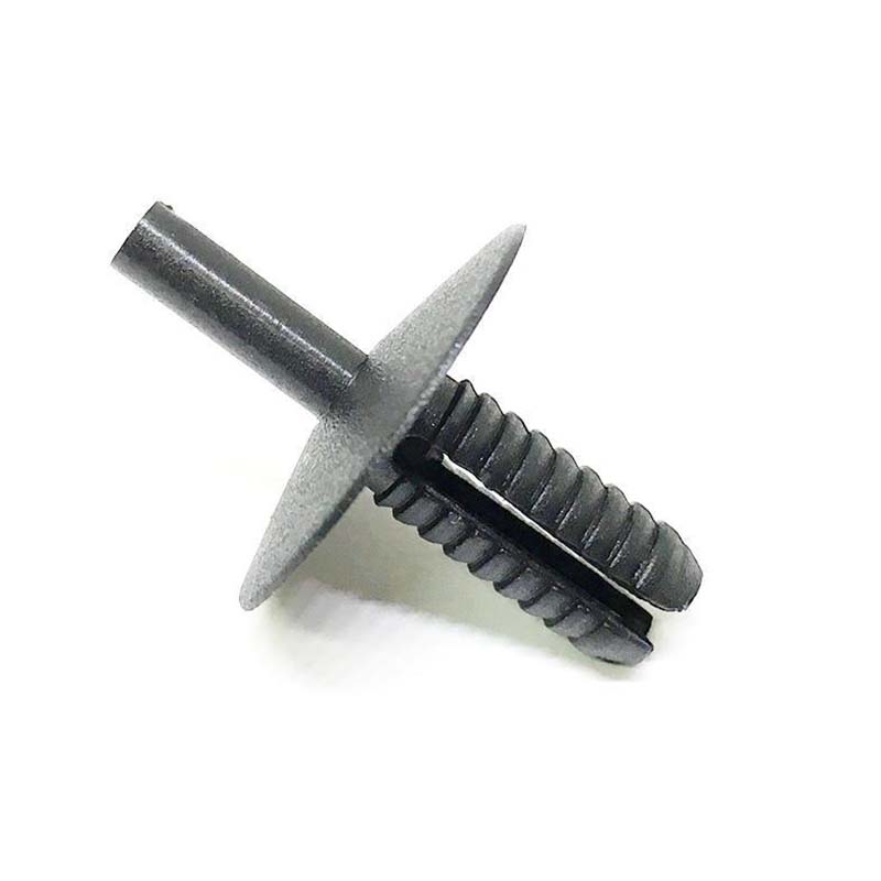 Rozšiřující se spona na nýt