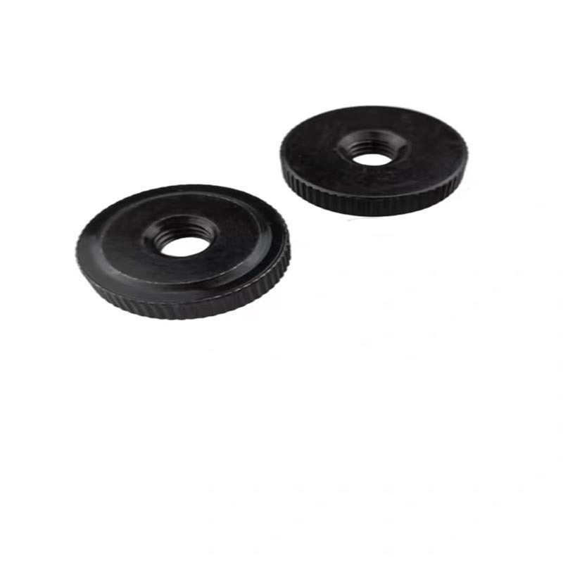 Leštěná rýhovaná matice