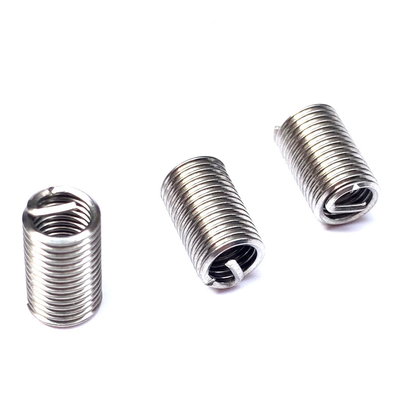 Šroubovací pouzdro