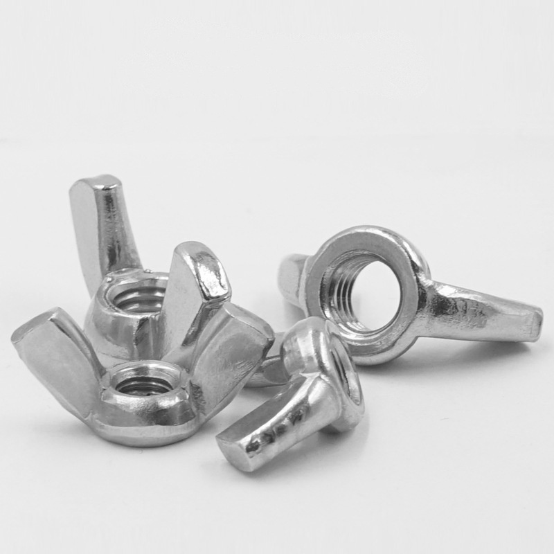 Křídlové matice Kulatý tvar křídla